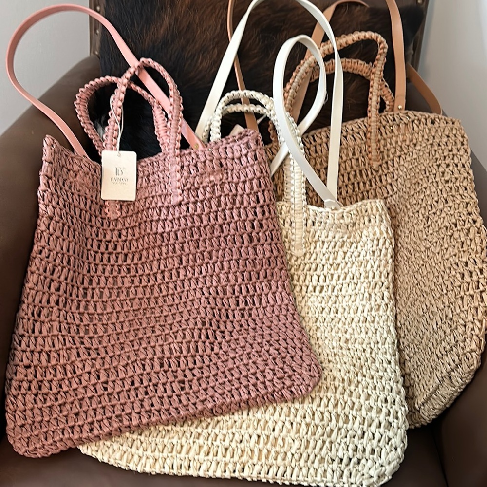 NWT raffia lined bags w/snap closure/single int pocket/carrying shldr strap